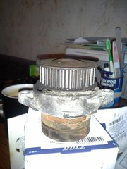 Водяная помпа VW,  Skoda,  Seat оригинал б.у.
